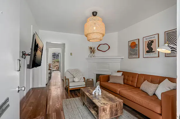 2 bed, 1.0 bath, 650 sqft, $2,750 — Photo 1