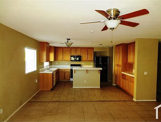 45331 Robinson Dr — Photo 15