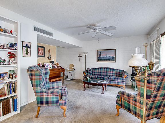4th image of 1734 W Tuckey Ln Unit 1