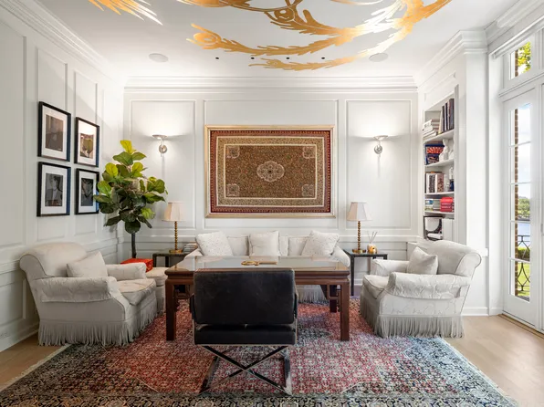 6 Sutton Square image 3 of 21