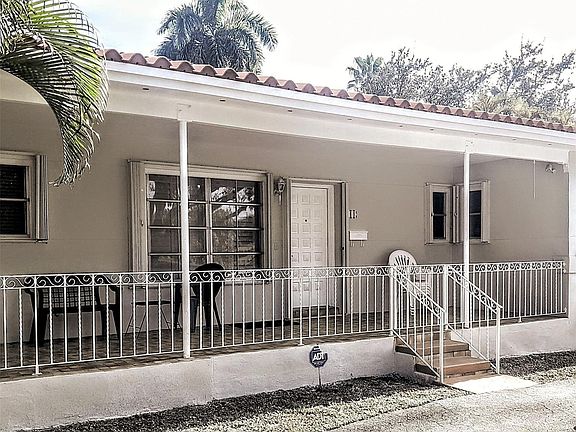 3rd image of 211 La Villa Drive