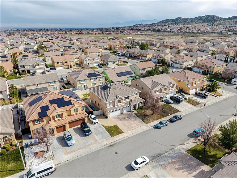 39112 Desert Holly Ln — Photo 40