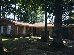 202 Skyline Dr, Campbellsville, KY 42718