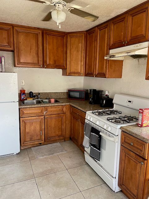 2nd image of 1157-65 13th St