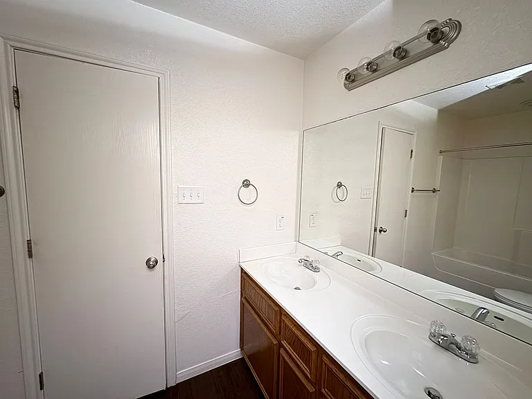 4707 Waterproof Dr — Photo 19