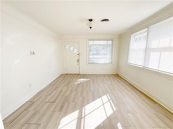 3rd image of 3638 Elysian Fields Ave