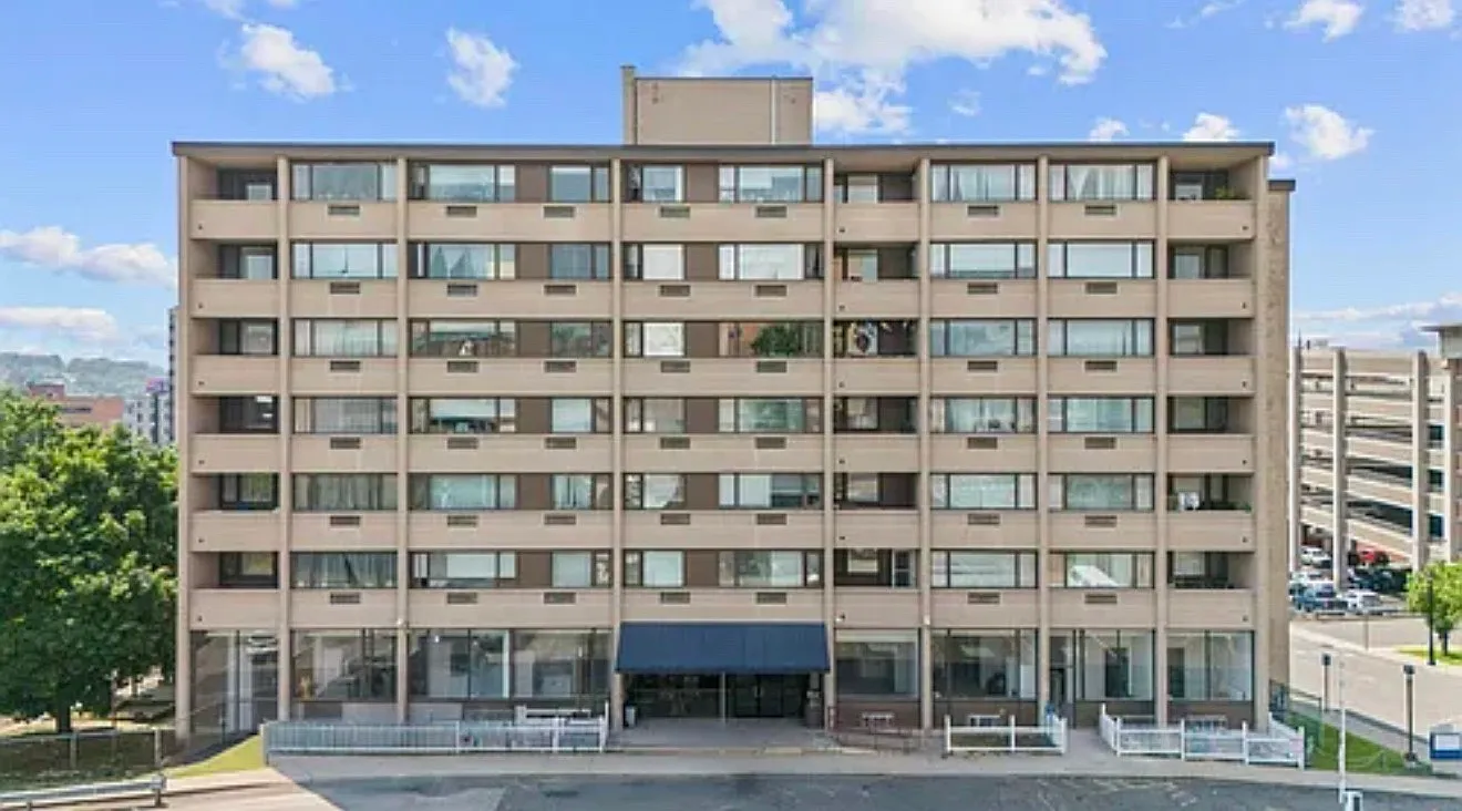 2 bed, $1,450 — Photo 1