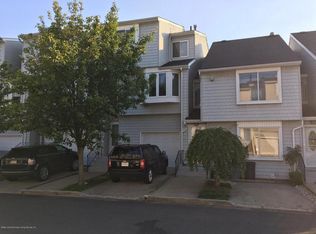 110 Dinsmore St APT B, Staten Island, NY 10314
