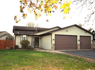 9786 Hames Ct S, Cottage Grove, MN 55016