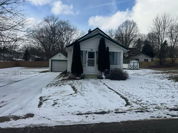 238 Ashland Ave, Ashland, OH 44805