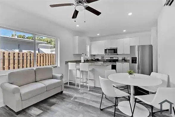 1 bed, 600 sqft, $1,900 — Photo 2