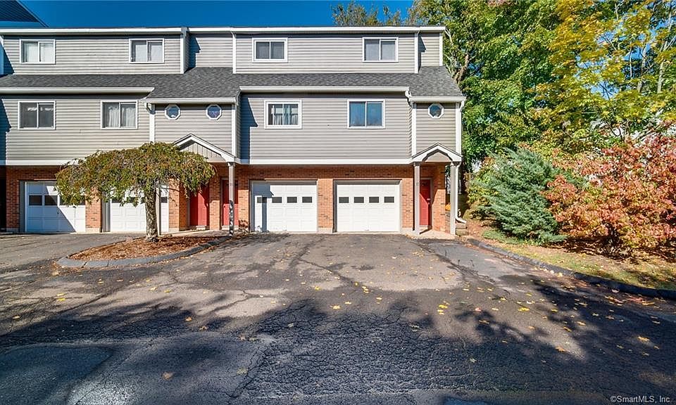 1st image of 37 Woodley Court #17