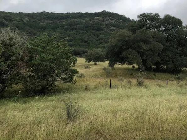 60 Loop, Uvalde, TX 78801