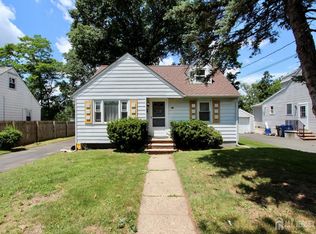 308 W Crescent Pkwy, South Plainfield, NJ 07080