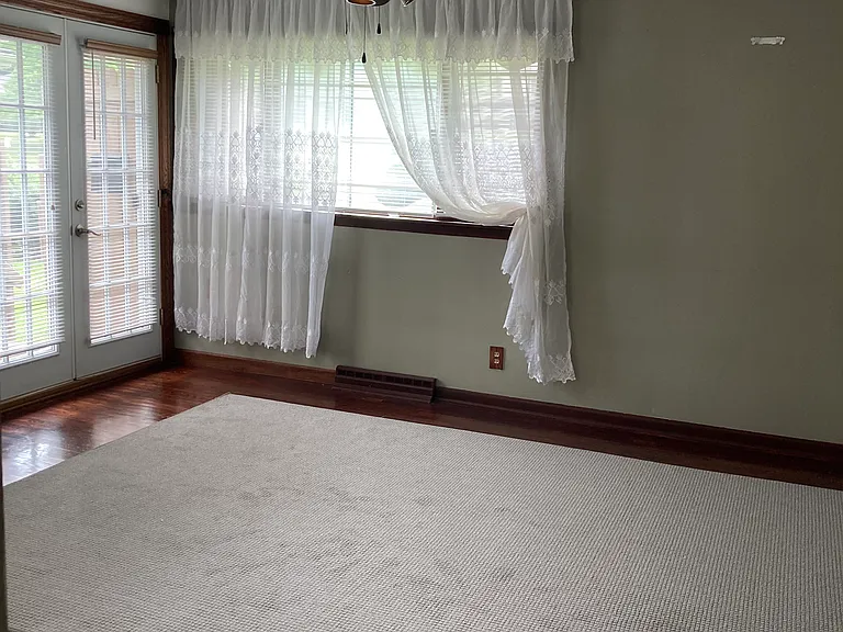 4523 Green Glen Dr — Photo 31