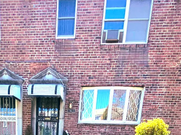 7928 Rugby St, Philadelphia, PA 19150