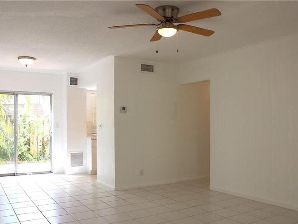 2nd image of 1790 SE 23rd Ave #7hnktwz5a