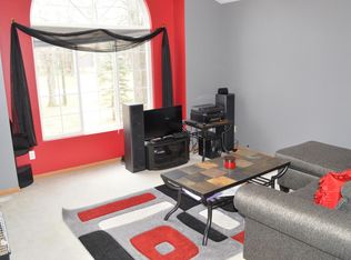 8459 Cochise Dr, Howard City, MI 49329