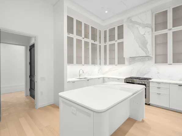 1165 Madison Avenue image 7 of 15