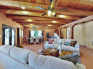 1316 Gabaldon Rd NW, Albuquerque, NM 87104