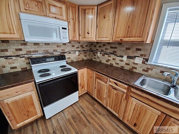 5th image of 1137 Bingham Ave