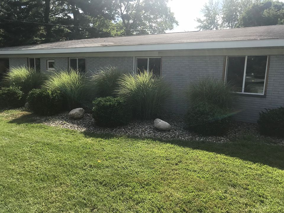 1st image of 2025 Sunnyside Dr