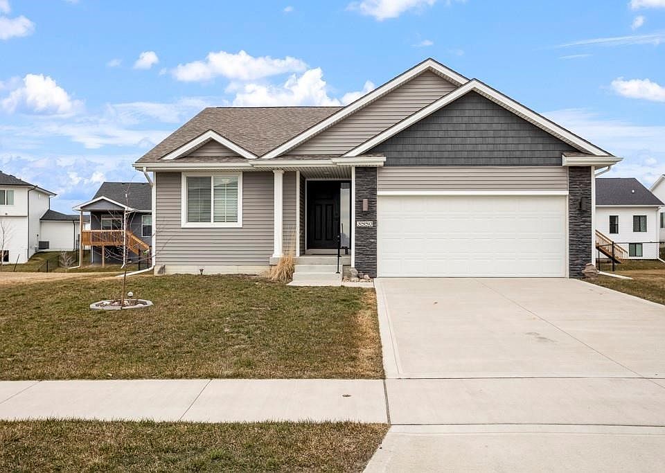 1st image of 3550 NE Winding Trail Dr