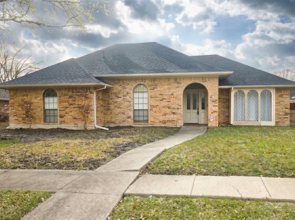 2405 Country Valley Rd, Garland, TX 75041