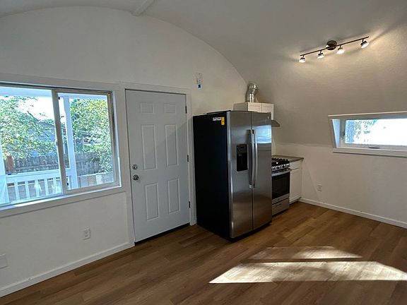 3rd image of 6261 Monaco St #20