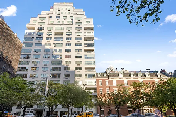 Sold by Compass | media 31