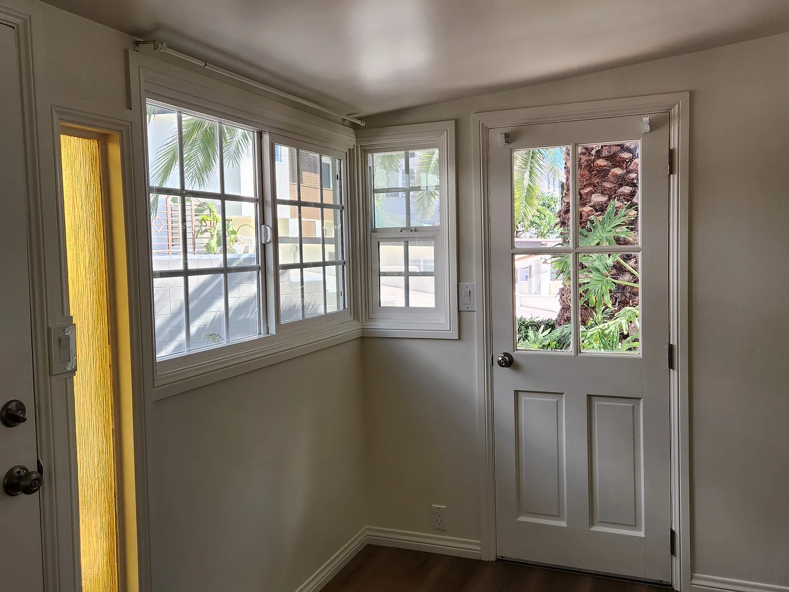 2 bed, 750 sqft, $2,700 — Photo 3