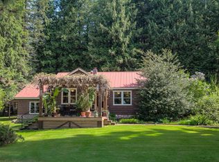 965 Denton Rd, Hope, ID 83836