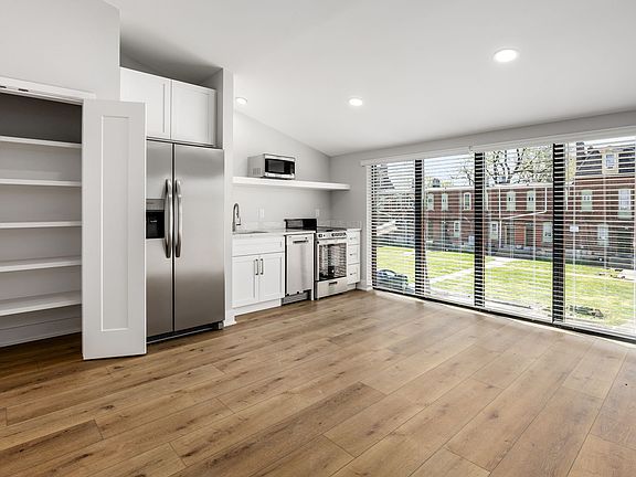 3rd image of 1659 Franklin Park S #1661