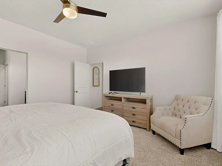 4139 Silver Springs Rd NE — Photo 14