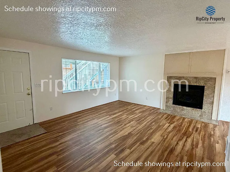 11837 SE Gladstone St — Photo 11