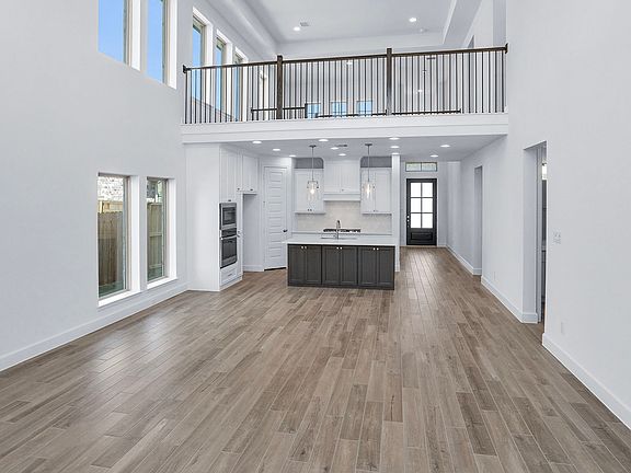 2nd image of 29735 Brushy Gables Dr