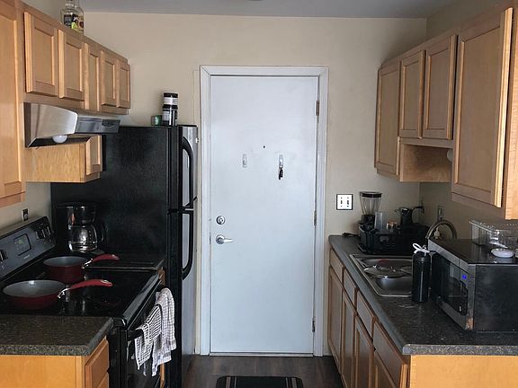 3rd image of 506 S Graham Ave APT 421