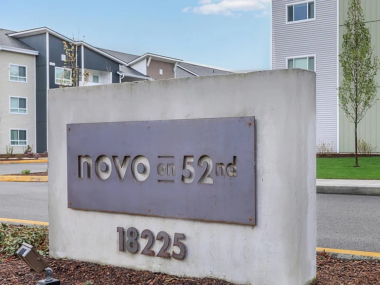 Novo on 52nd — Photo 27