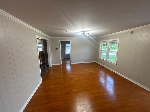3rd image of 1028 Ethel Ln