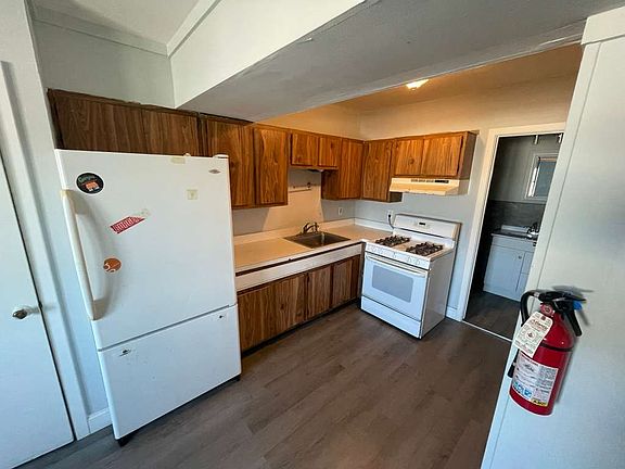 3rd image of 720 Ocean Blvd #A