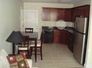 109 California Ave APT 102, Quincy, MA 02169