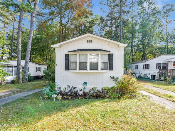 6 Columbine Drive, Jackson, NJ 08527