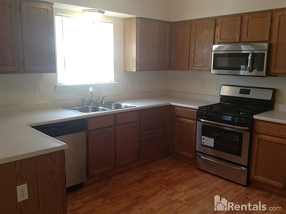 3rd image of 1824 Pamona Dr