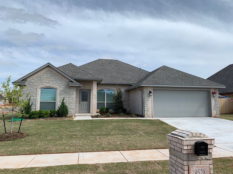 1st image of 19528 Birchfield Dr