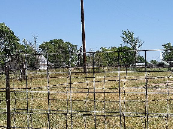 5th image of 15631 Fm Road 91