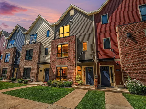 327 S Frances St #6, South Bend, IN 46617