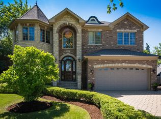714 Glenshire Rd, Glenview, IL 60025