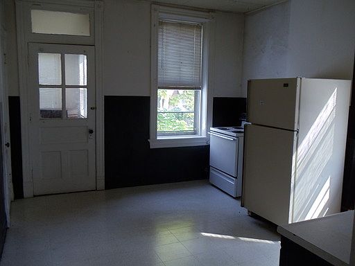 4th image of 3415A Dunnica Ave