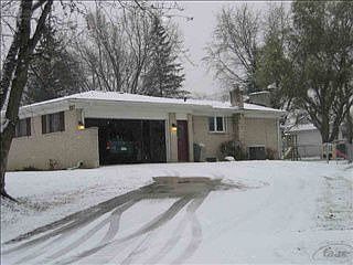 1st image of 327 E Salem Ct