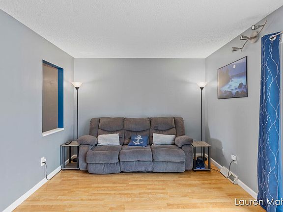 4th image of 2575 Chatham Woods Dr SE #11